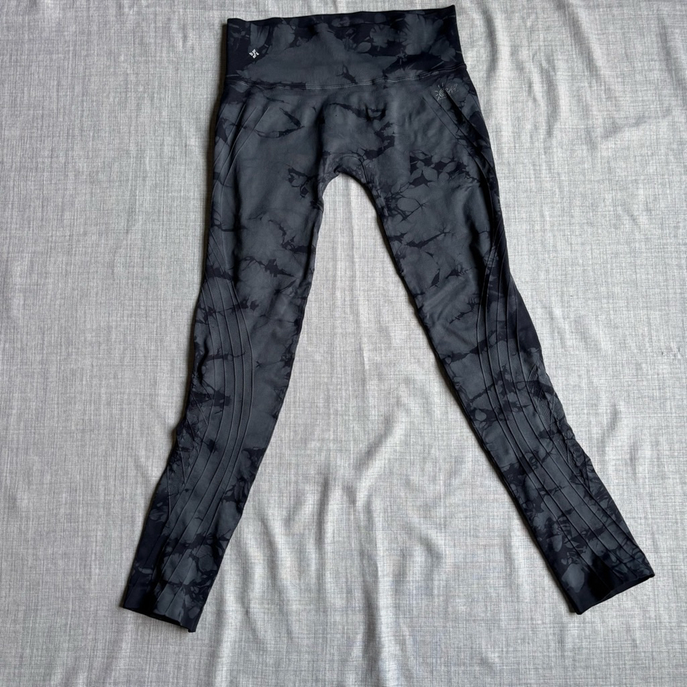 Women's NUX Awakened compression Grey Black Tie Dye floral Ribbed Leggings Sz 4